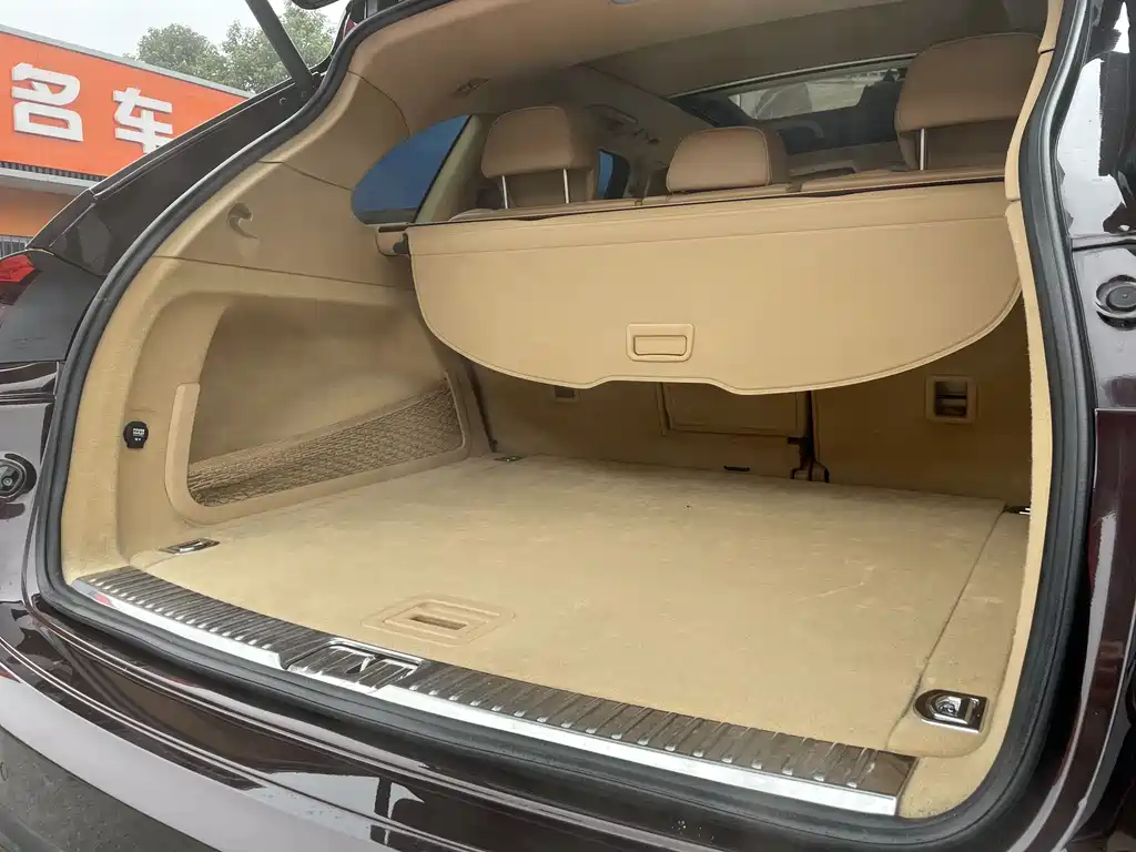Porsche Cayenne 2016 — фото 12
