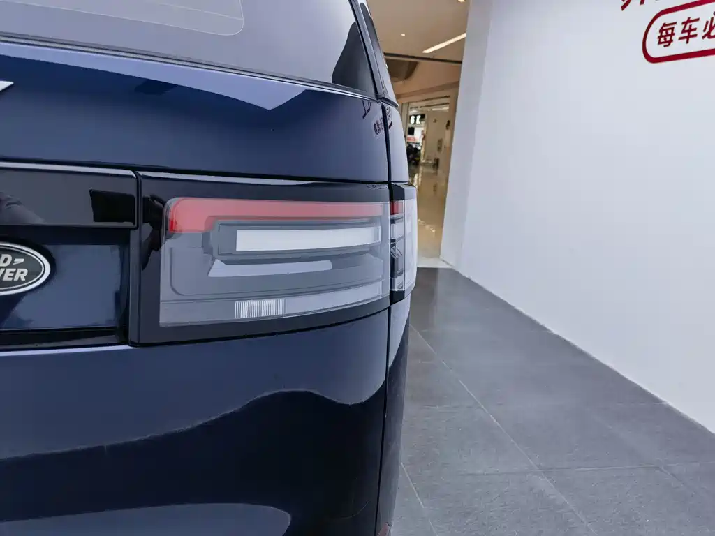 Land Rover Discovery 2019 — фото 16