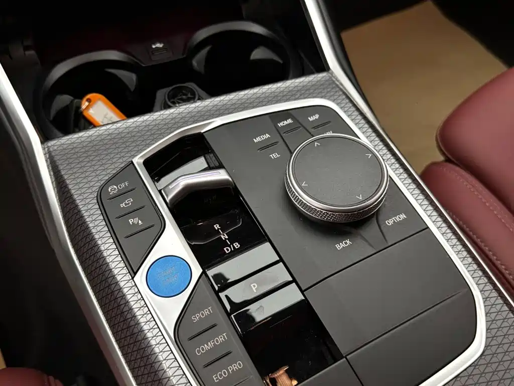 BMW i3 2024 — фото 17