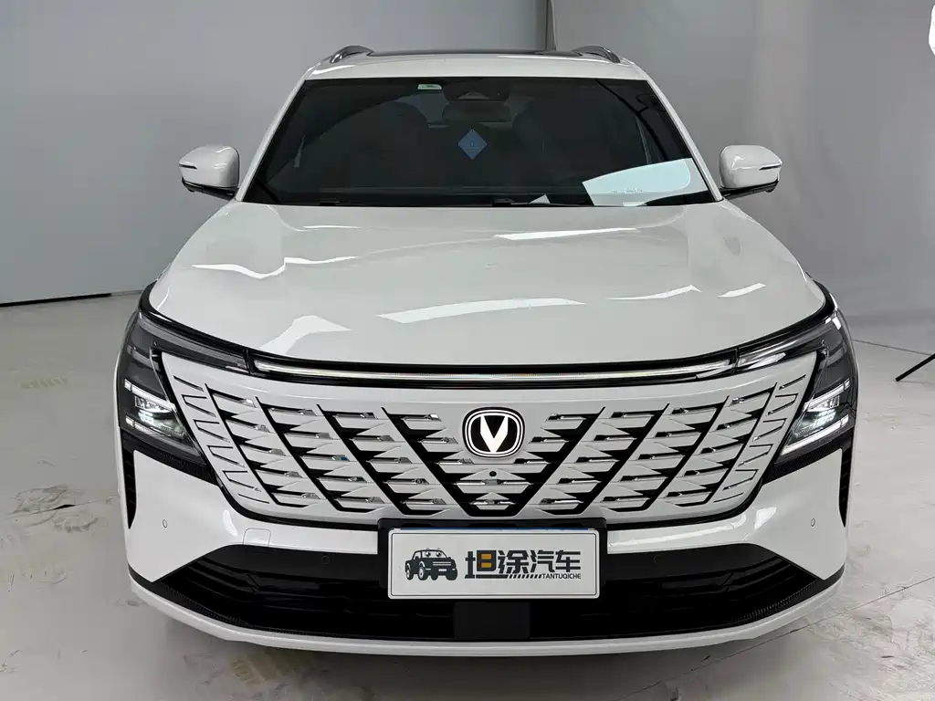 Changan CS75 PLUS 2025 — фото 2