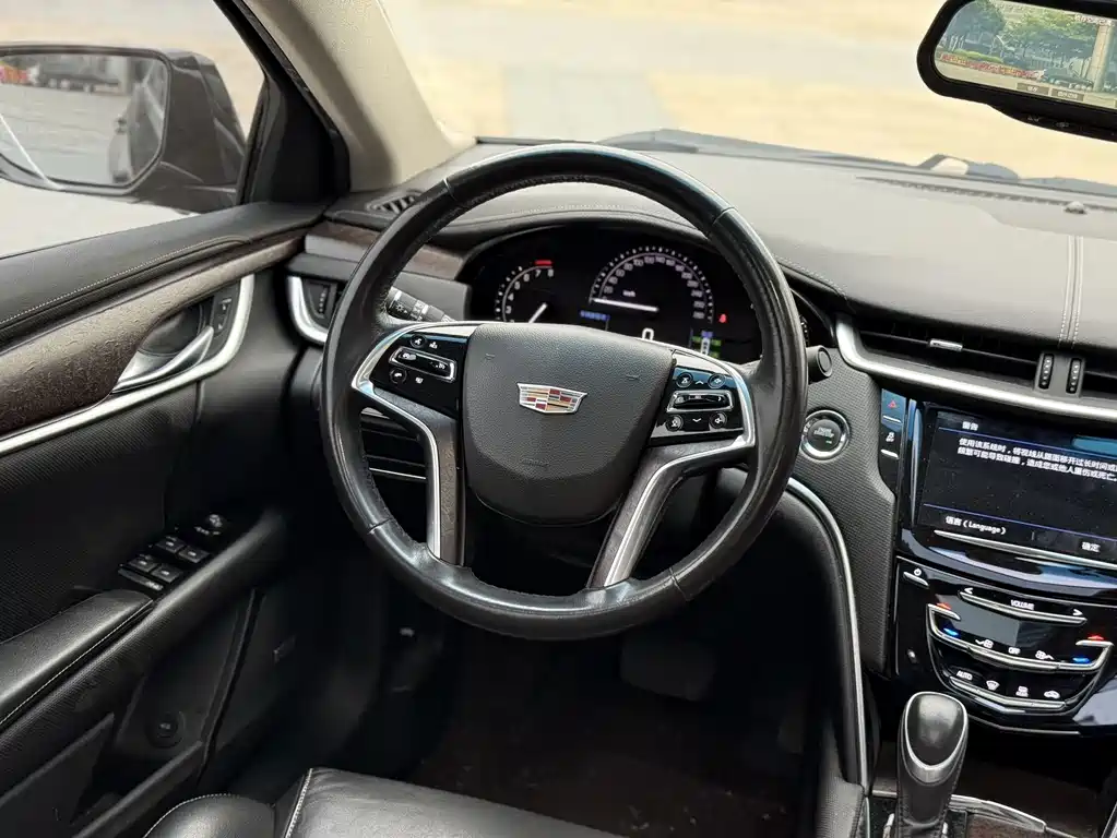 Cadillac XTS 2019 — фото 9