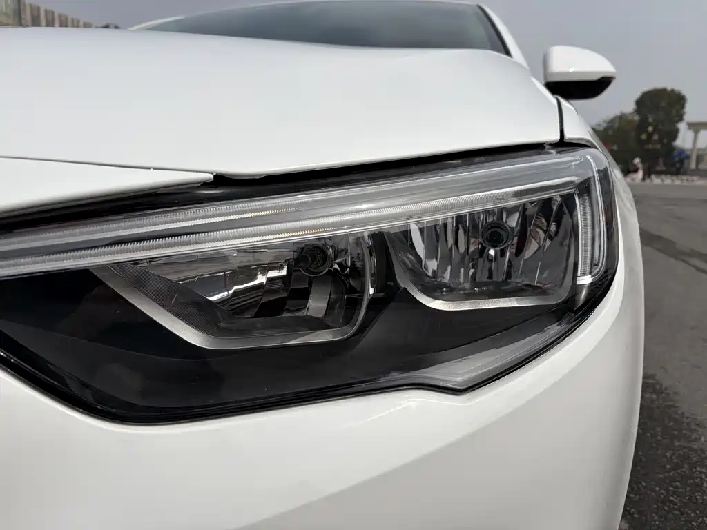 Buick Regal 2019 — фото 11