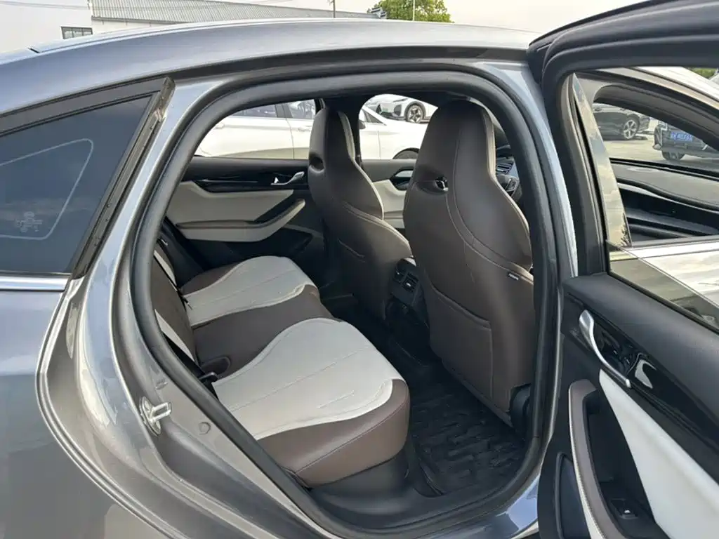 BYD Qin PLUS 2024 — фото 15