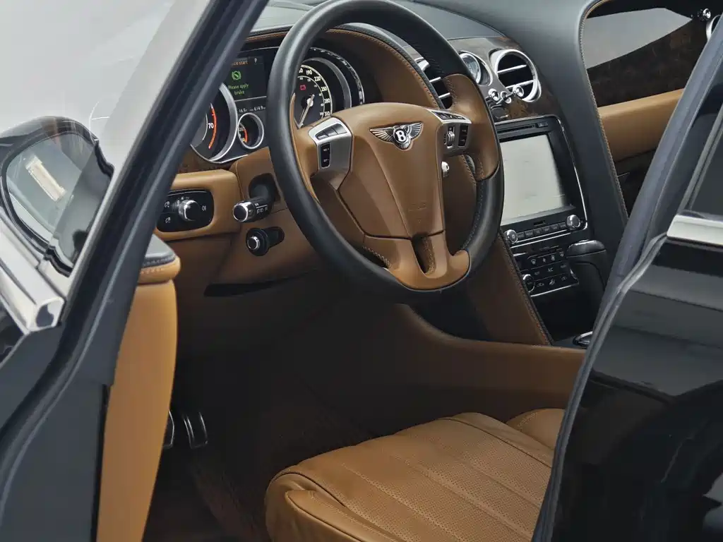 Bentley Flying Spur 2015 — фото 40