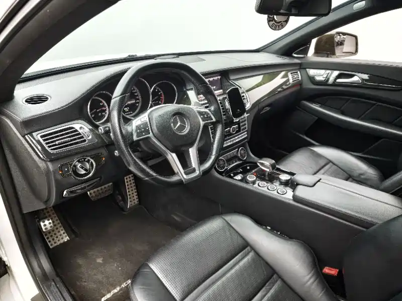 Mercedes-Benz CLS AMG 2013 — фото 5