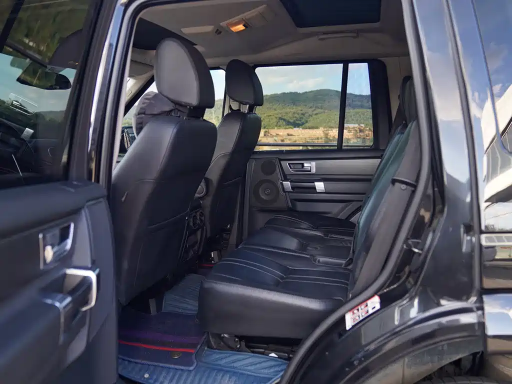 Land Rover Discovery 2016 — фото 6