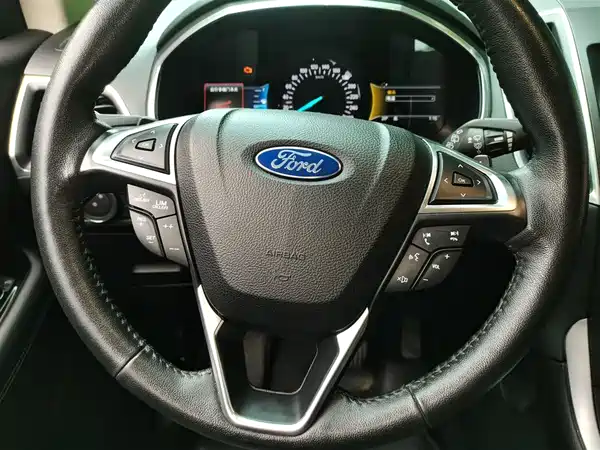 Ford Edge 2016