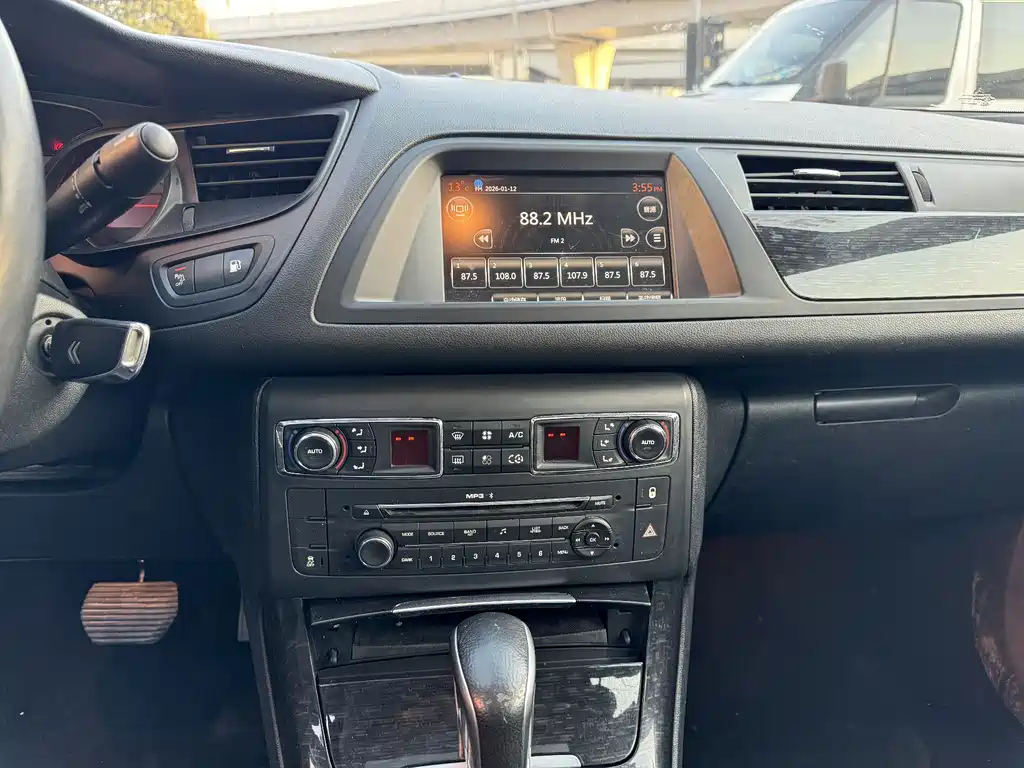 Citroen C5 2015 — фото 16