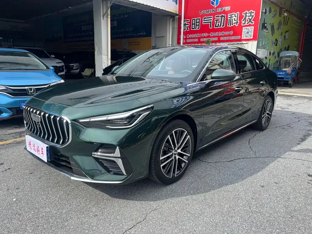 Geely Emgrand 2025