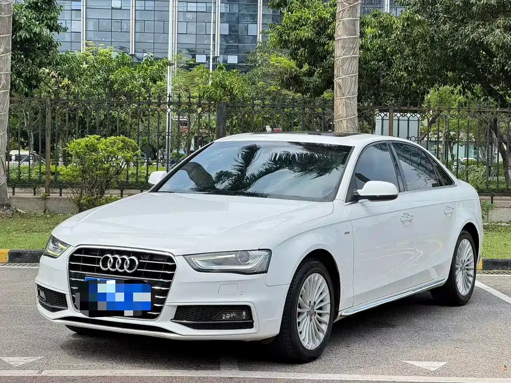 Audi A4L 2016 — фото 1