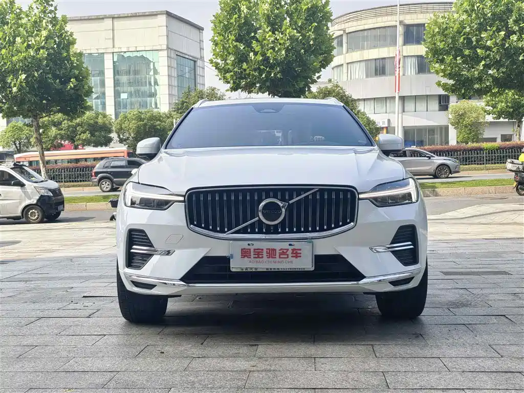 Volvo XC60 2024 — фото 2