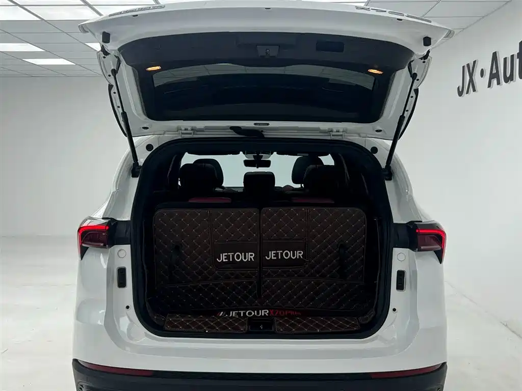 Jetour X70 PLUS 2022 — фото 16