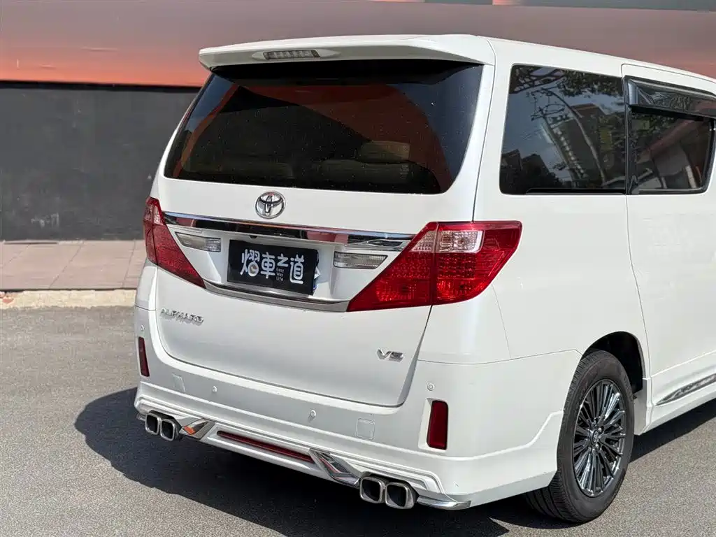 Toyota Alphard 2012 — фото 25