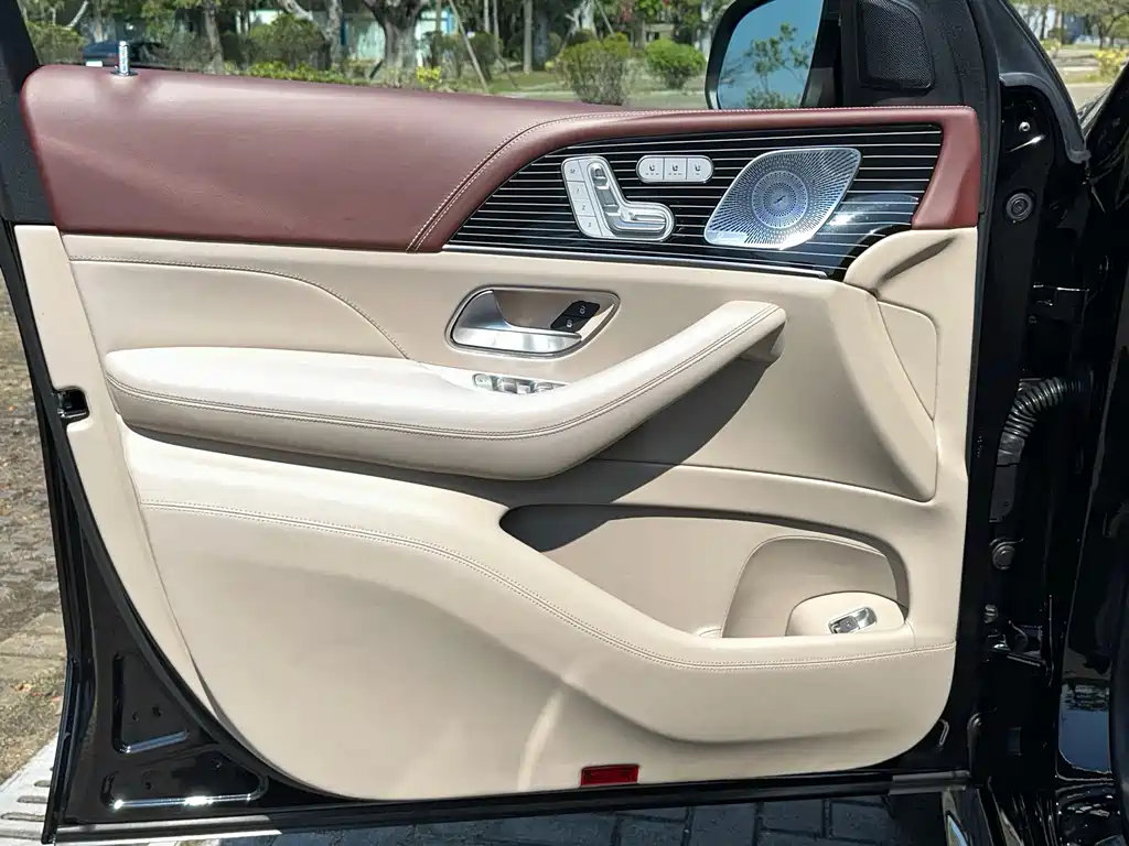 Mercedes-Benz GLS 2023 — фото 11