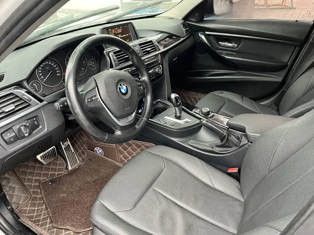 BMW 3 Series 2016 — фото 9