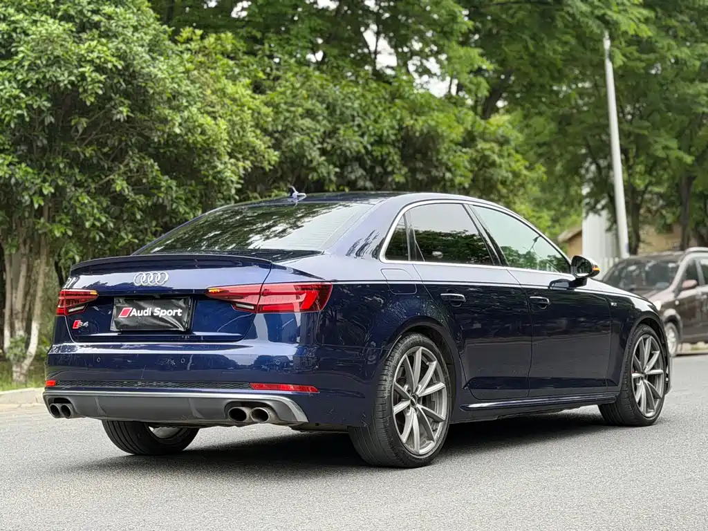 Audi S4 2019 — фото 9
