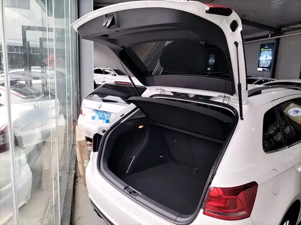 Volkswagen Gran Lavida 2017 — фото 19