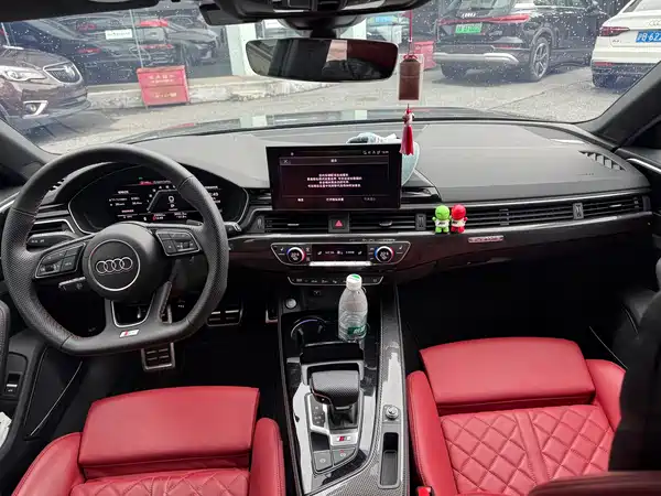Audi S4 2024