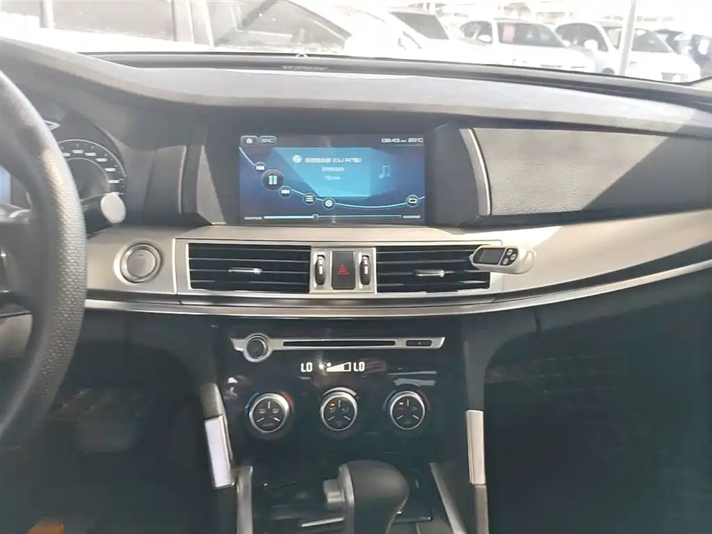 Haval H7 2017 — фото 13