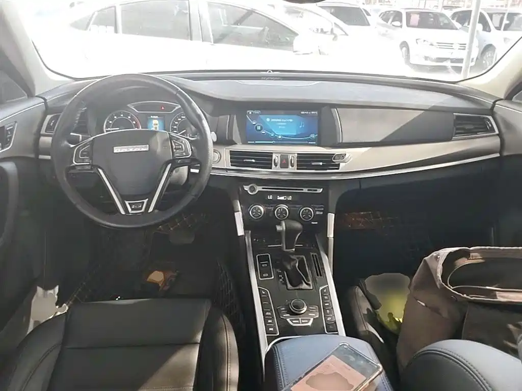 Haval H7 2017 — фото 10