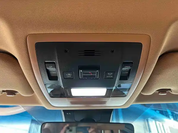 Lexus ES 2025