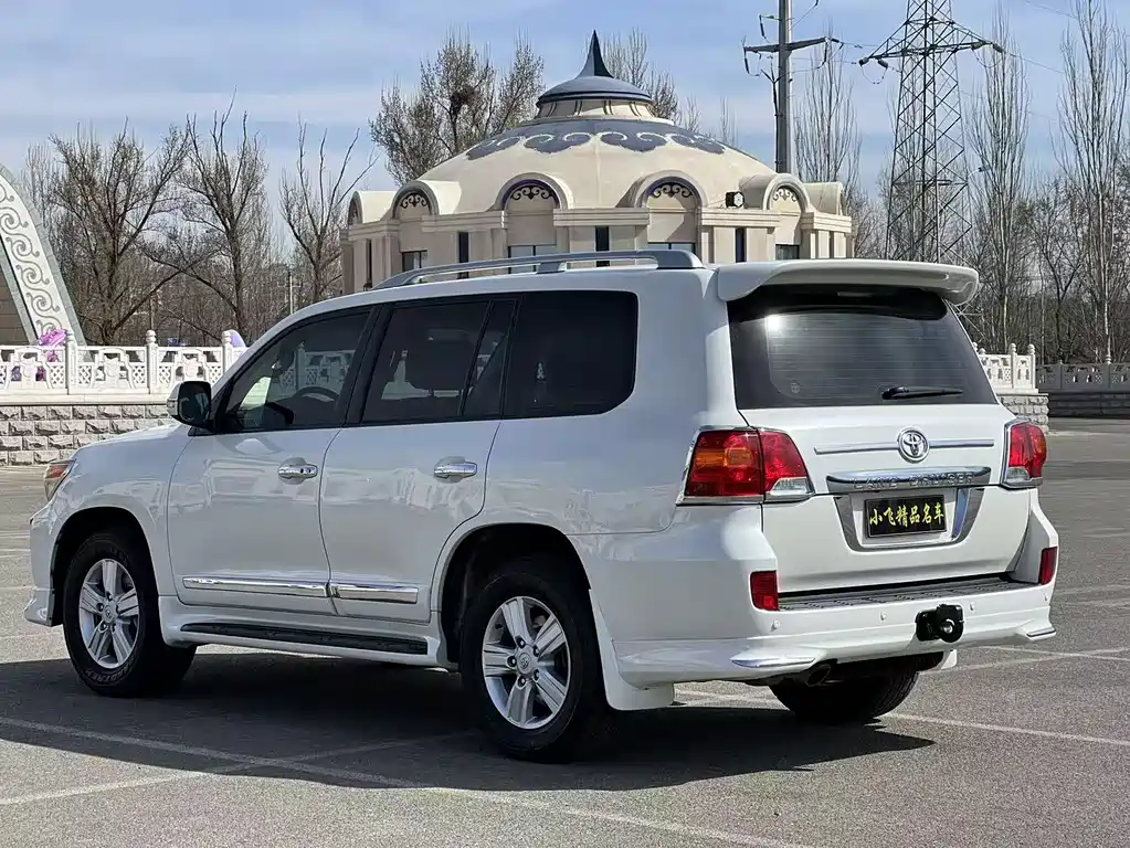 Toyota Land Cruiser 2015 — фото 5