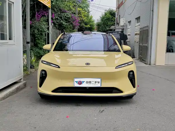 NIO ET5 2022