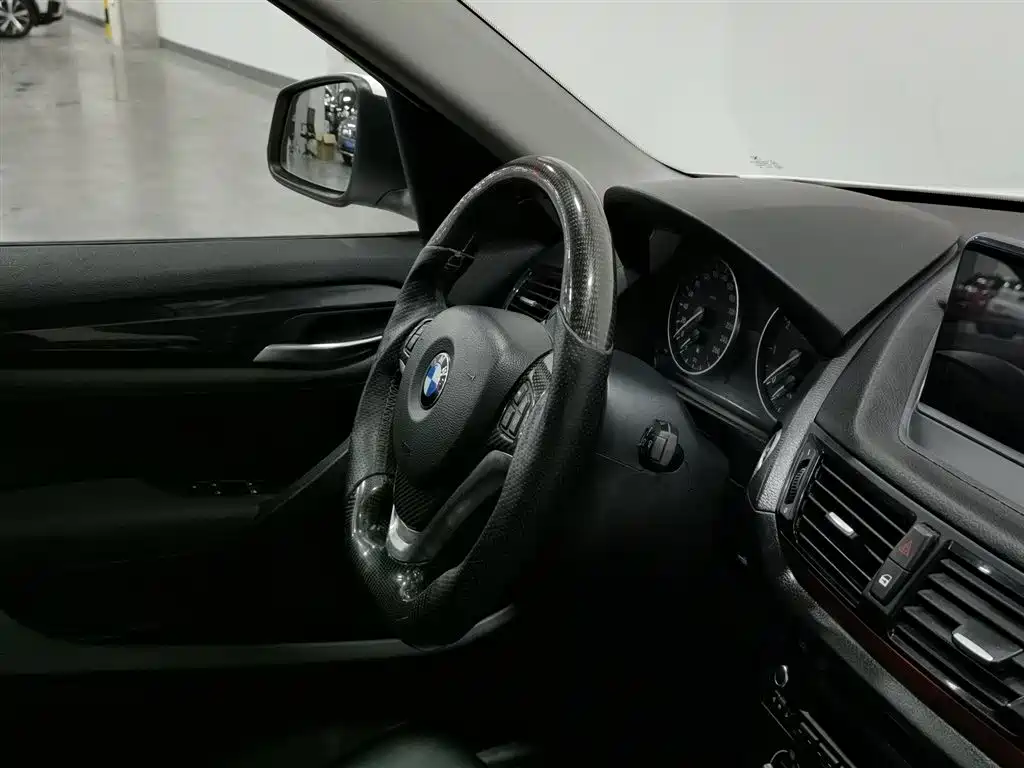 BMW X1 2016 — фото 22