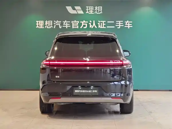 Li Auto L8 2026