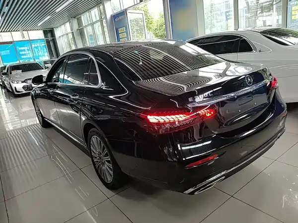 Mercedes-Benz E-Class 2023