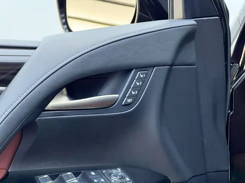 Lexus LX 2020 — фото 6