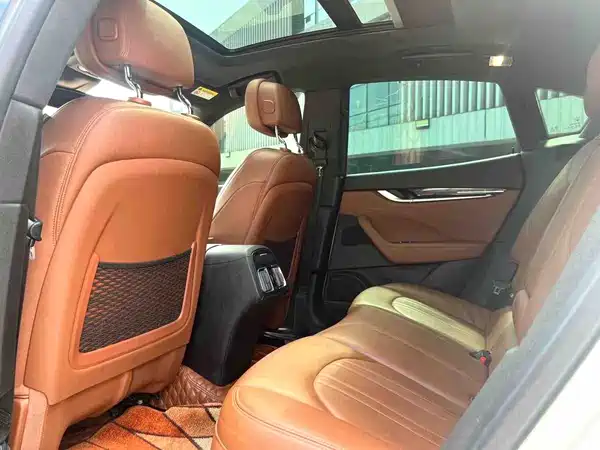 Maserati Levante 2021