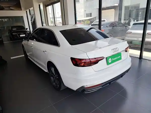 Audi A4L 2020