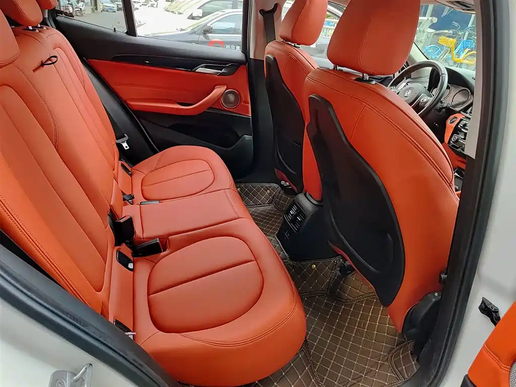 BMW X2 2024 — фото 11
