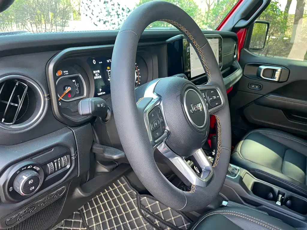 Jeep Wrangler 2024 — фото 14