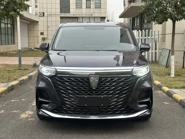Roewe iMAX8 2022
