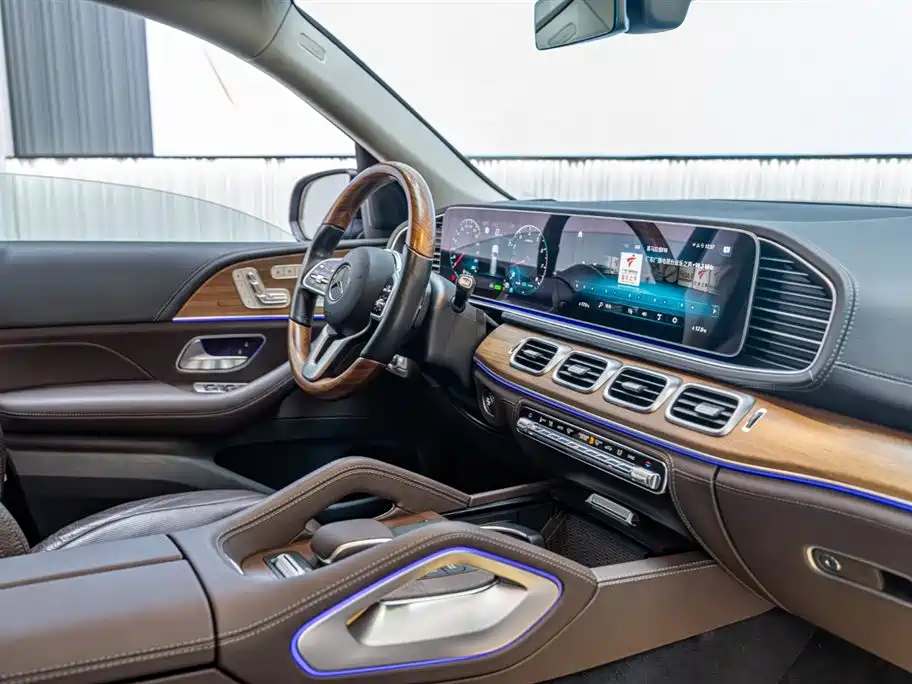 Mercedes-Benz GLS 2021 — фото 27
