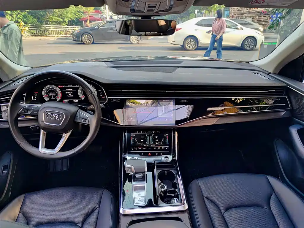 Audi Q8 2022 — фото 10
