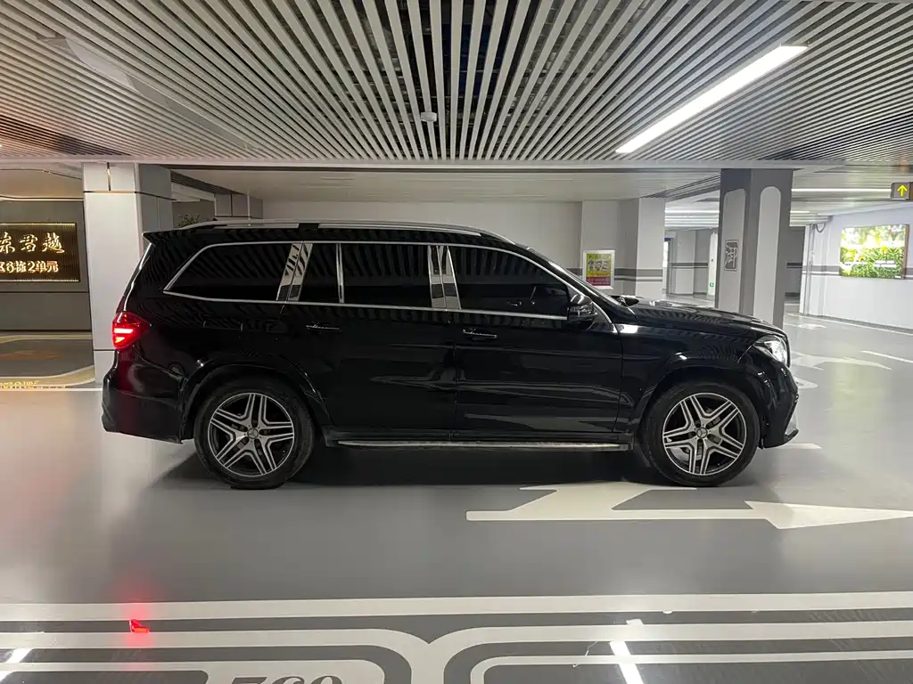 Mercedes-Benz GLS 2017 — фото 24