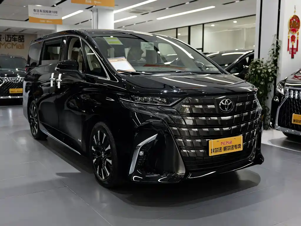 Toyota Alphard 2026