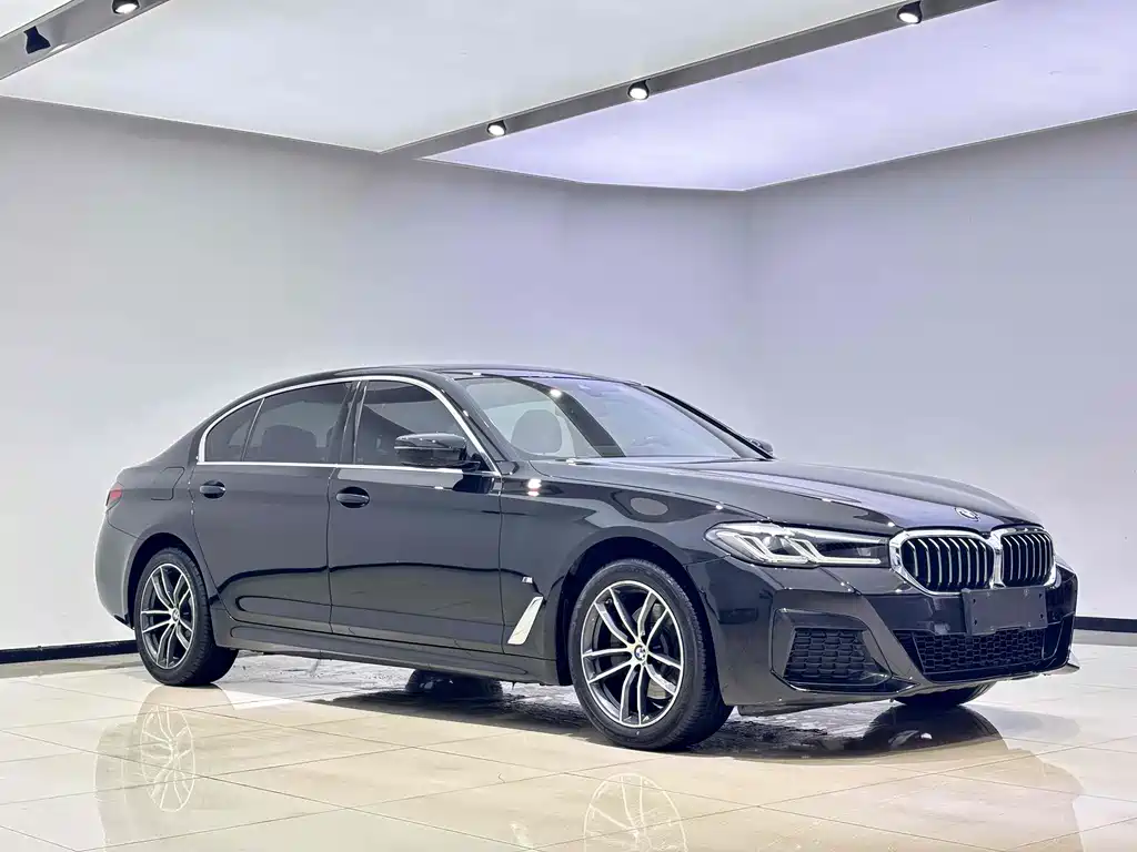 BMW 5 Series 2023