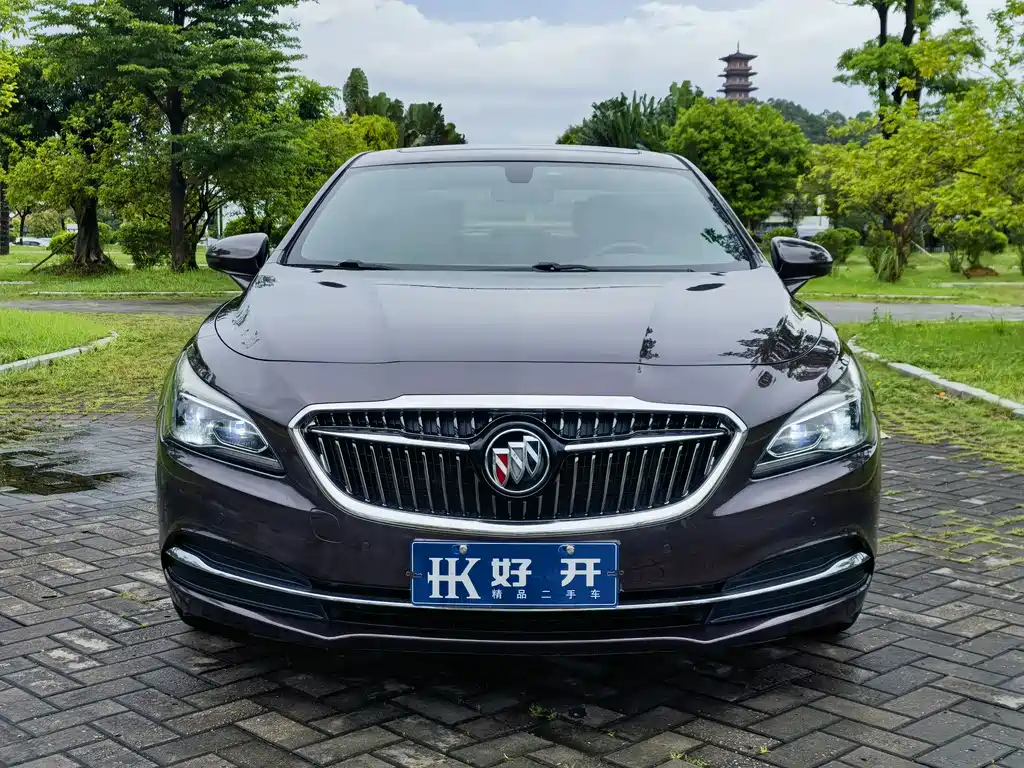 Buick LaCrosse 2018 — фото 2
