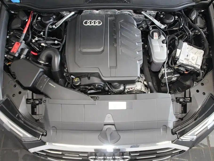 Audi A6L 2024 — фото 14