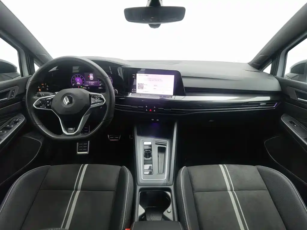 Volkswagen Golf 2023