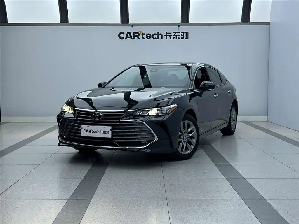 Toyota Avalon 2022 — фото 1