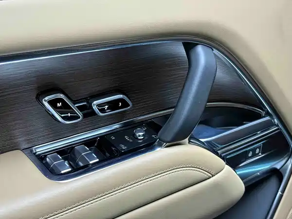 Land Rover Range Rover 2024