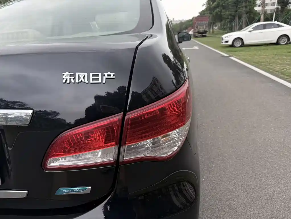 Nissan Sylphy 2015 — фото 15