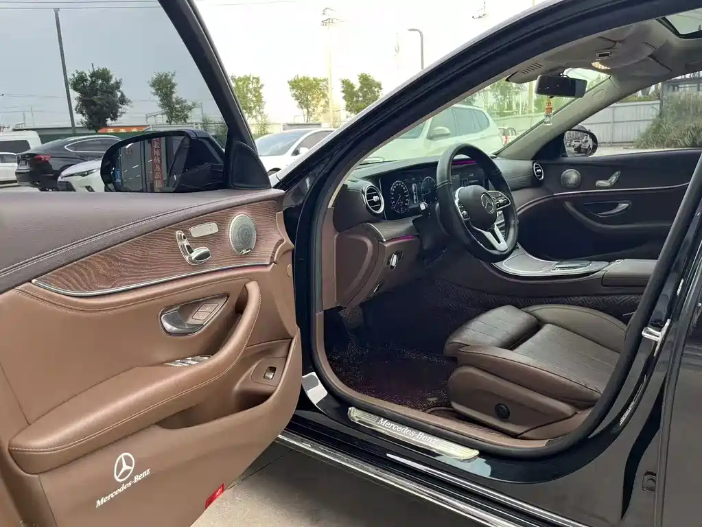 Mercedes-Benz E-Class 2020 — фото 4