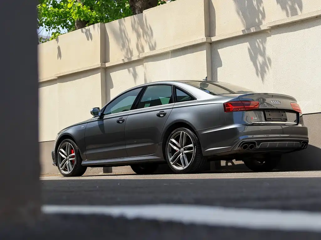 Audi S6 2017 — фото 4