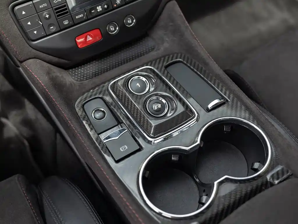 Maserati GranTurismo 2013 — фото 17